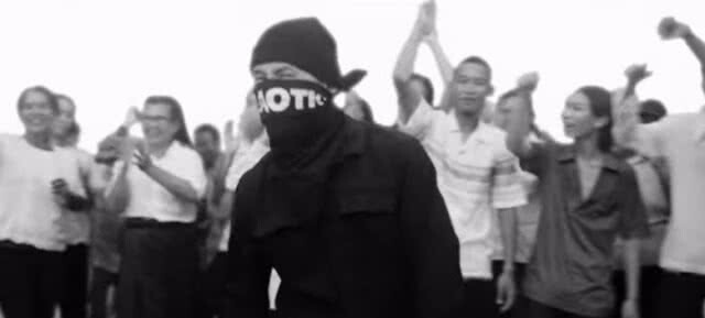 "ดุสิตโพล" เผย ปชช.มองเพลง "ประเทศกูมี" บางกลุ่มได้ประโยชน์ทางการเมือง