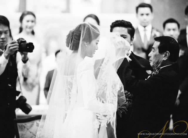 "พิตต้า" ฉลองแต่งแฟนหนุ่ม "อ๊อบ พลช" หลังคบยาว 13 ปี!