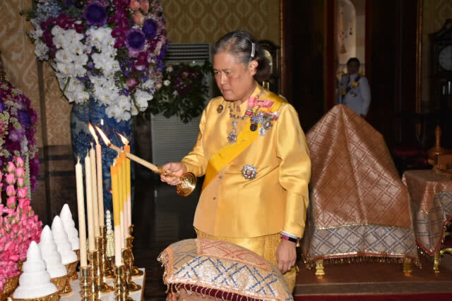 สมเด็จพระเทพฯ เสด็จฯ ถวายผ้าพระกฐิน "วัดเบญจมบพิตร-วัดราชโอรสาราม"
