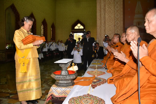 สมเด็จพระเทพฯ เสด็จฯ ถวายผ้าพระกฐิน "วัดเบญจมบพิตร-วัดราชโอรสาราม"