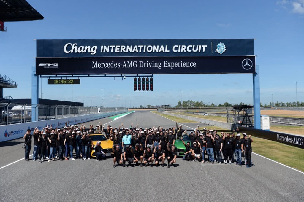 "Mercedes-AMG Driving Experience" "Mercedes-AMG Driving Experience"