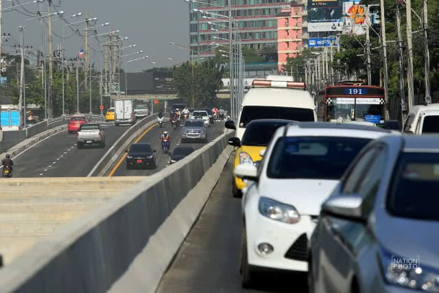 พิธีเปิดอุโมงค์ทางลอด บริเวณแยกรัชโยธิน