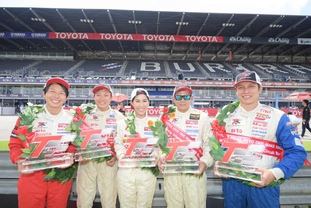 "ชนินชา-พุทธมนต์" คว้าสิทธิแข่งToyota Gazoo