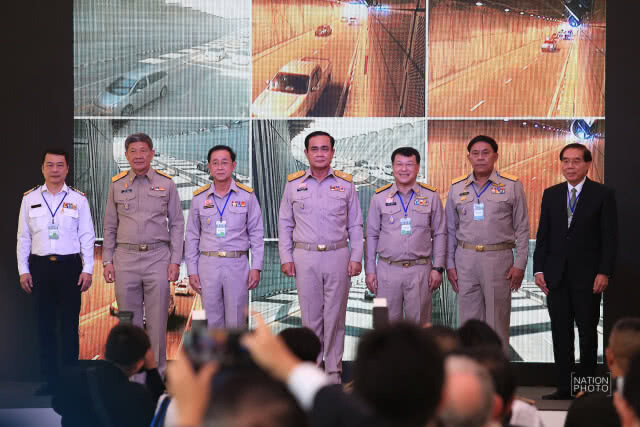 พิธีเปิดอุโมงค์ทางลอด บริเวณแยกรัชโยธิน