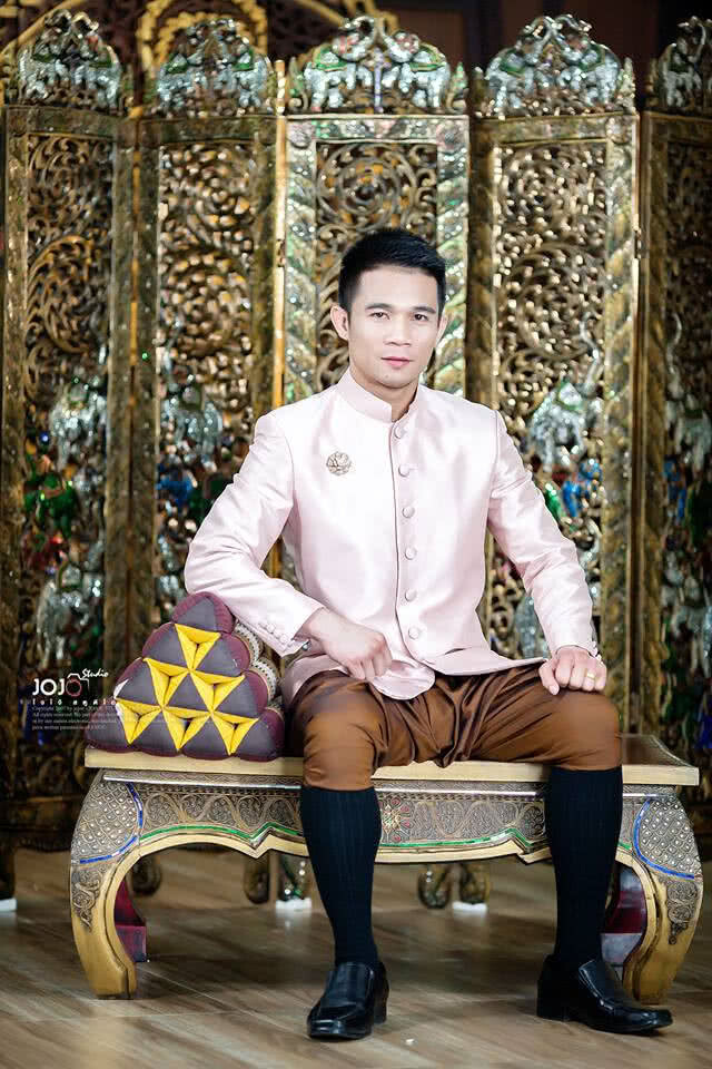 มาแล้ว!! ภาพพรีเวดดิ้ง "ศรีสะเกษ-จ๊ะจ๋า" ในชุดไทย