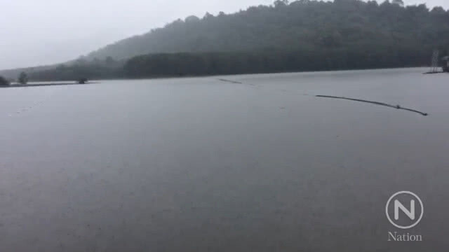 ฝนถล่มบางสะพานน้อยเส้นเพชรเกษมอัมพาต