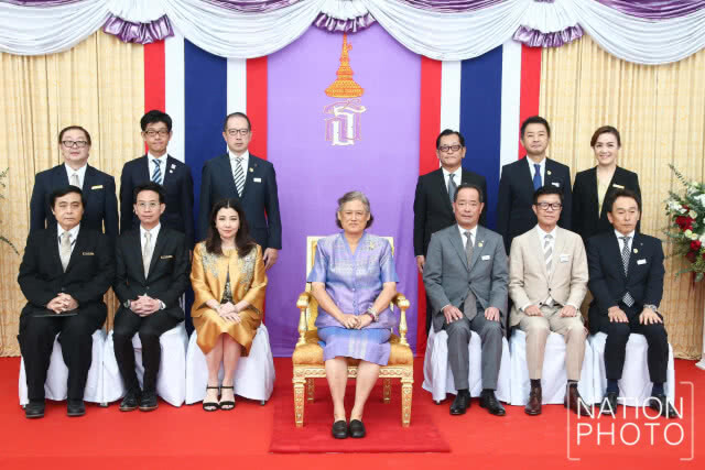 สมเด็จพระเทพฯ เสด็จพระราชดำเนินทรงเปิด "ไอคอนสยาม"
