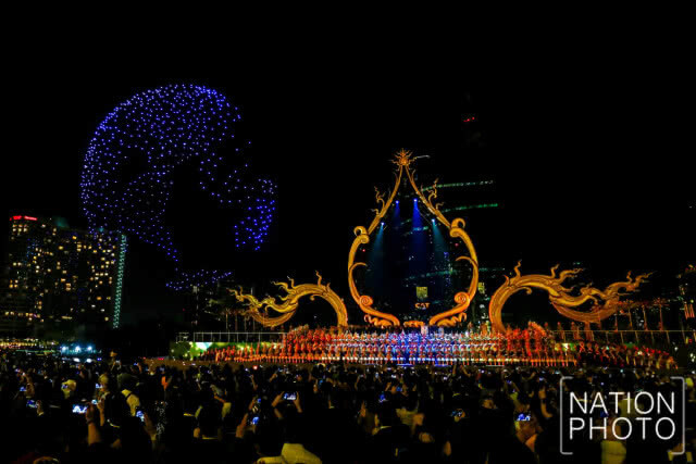 เนรมิตมหาปรากฏการณ์ งานเปิดเมืองไอคอนสยาม