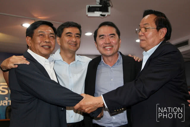 "วรงค์-อลงกรณ์" โพสต์อวยพร "มาร์ค" หลังรู้ผลชิงหัวหน้าปชป.