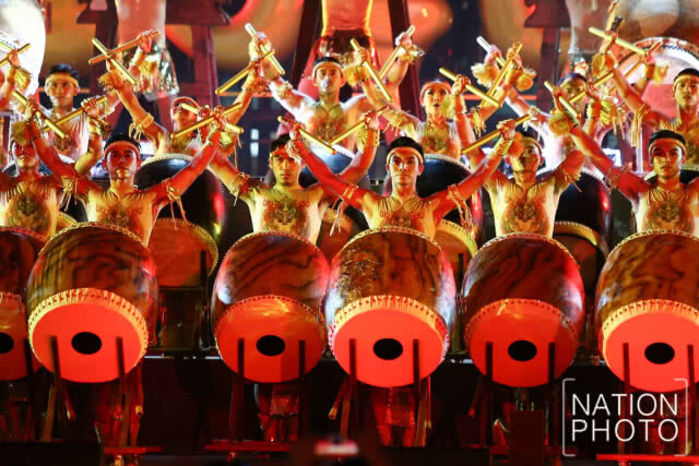 เนรมิตมหาปรากฏการณ์ งานเปิดเมืองไอคอนสยาม