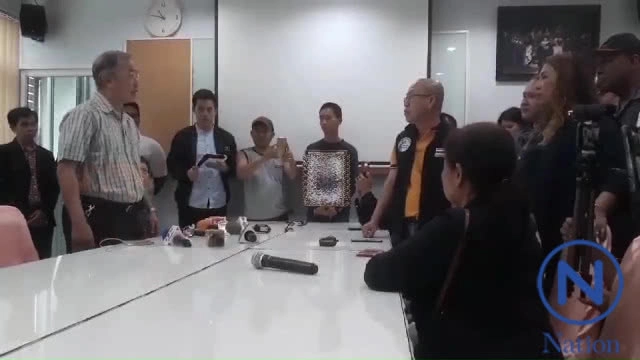 "อัจฉริยะ" เบรกแตก ตะโกนลั่น "กูจะถอนใบอนุญาตมึง" ระหว่างเจรจากับ ผอ.โรงพยาบาลชื่อดังย่านฝั่งธนฯ