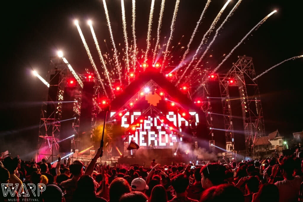 ส่งสาวกขึ้นยาน KULOV Presents WARP Music Festival 2018