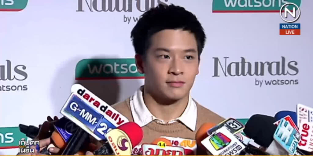 (คลิปข่าว) "มาร์ช" ยันไม่ใช่มือที่สามทำ "ใบเฟิร์น เลิก ท็อป" (คลิปข่าว) "มาร์ช" ยันไม่ใช่มือที่สามทำ "ใบเฟิร์น เลิก ท็อป"