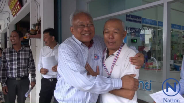 ชาวสงขลาต้อนรับ "สุเทพ" อบอุ่น