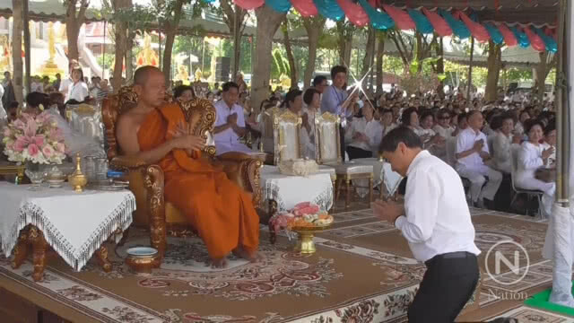 "อภิสิทธิ์" โปรยยาหอมพร้อมดูแลปัญหาทุกจังหวัด
