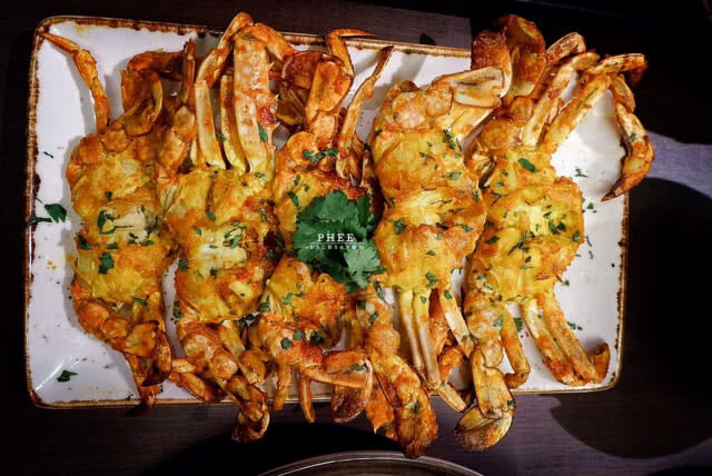 "EAT SEA FOOD" ขุมทรัพย์แห่งทะเลใจกลางกรุง