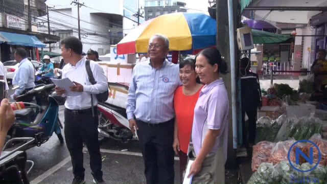 ชาวสงขลาต้อนรับ "สุเทพ" อบอุ่น