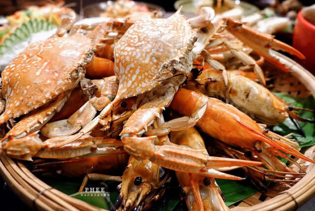 "EAT SEA FOOD" ขุมทรัพย์แห่งทะเลใจกลางกรุง