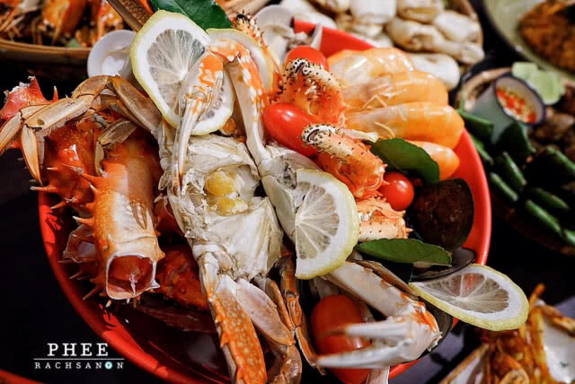 "EAT SEA FOOD" ขุมทรัพย์แห่งทะเลใจกลางกรุง