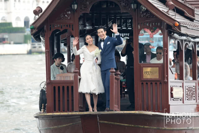 ชื่นมื่น พุฒ-จุ๋ย ควงคู่เข้าประตูวิวาห์