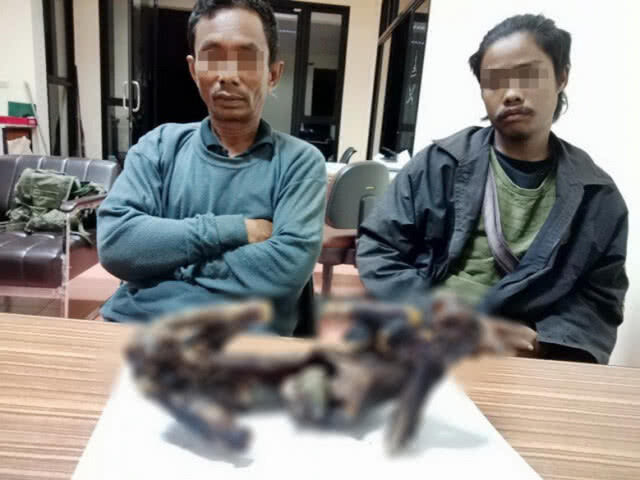 รวบ 2 พรานกลางป่า พร้อมซากลูกนางอาย-กระรอก