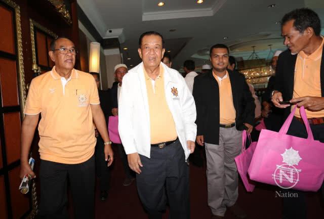 "วันนอร์" ขอ กกต.จัดเลือกตั้งบริสุทธิ์-ยุติธรรม