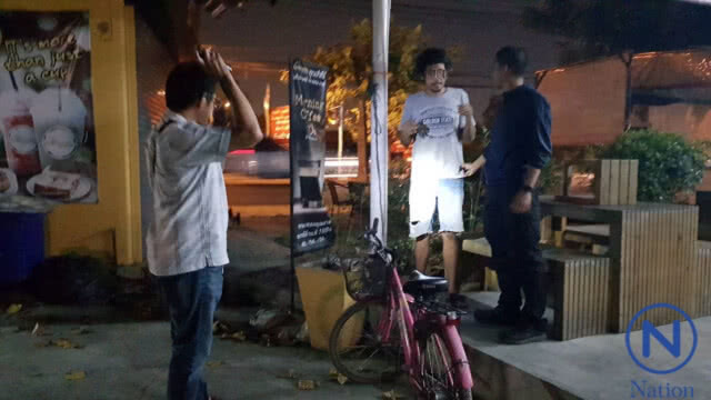 หนุ่มบุกรุกร้านอาหาร อ้างเป็นแฟน "ใหม่ ดาวิกา" ตร. สอบพบอาการวิกลจริต