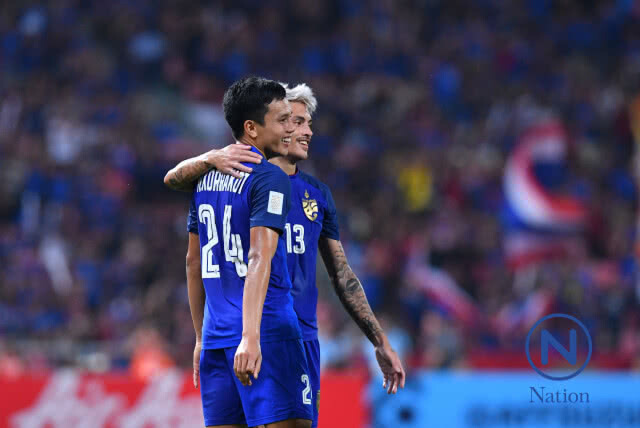 "ผมขอมอบประตูนี้ให้กับคุณแม่ "