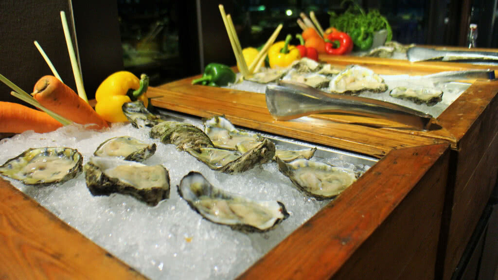 BBQ Seafood Buffet กินอิ่มแบบหรูหราได้ไม่เกินงบ @ห้องอาหาร  RADIUS Restaurant