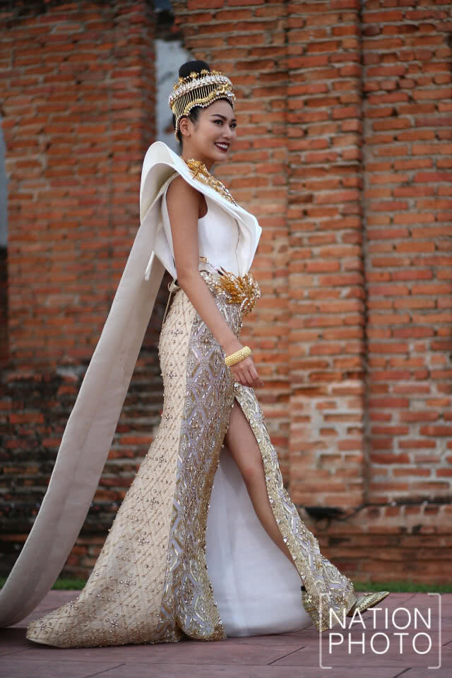 เปิดตัวชุดประจำชาติ "Chang The Icon Of Siam"