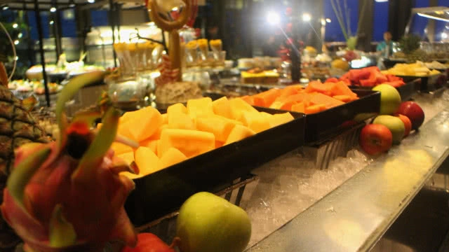 BBQ Seafood Buffet กินอิ่มแบบหรูหราได้ไม่เกินงบ @ห้องอาหาร  RADIUS Restaurant