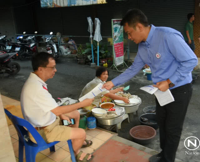 "สุเทพ" เดินคารวะนครศรีธรรมราช "จิมมี่ ชวาลา" รอรับให้กำลังใจ