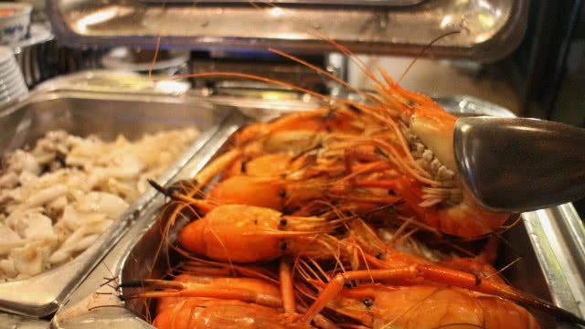 BBQ Seafood Buffet กินอิ่มแบบหรูหราได้ไม่เกินงบ @ห้องอาหาร  RADIUS Restaurant