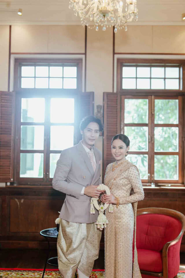 "ต๊ะ วริษฐ์" ยกขันหมากหมั้น "แอน วริษฐา"