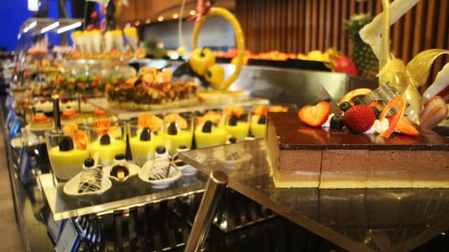 BBQ Seafood Buffet กินอิ่มแบบหรูหราได้ไม่เกินงบ @ห้องอาหาร  RADIUS Restaurant