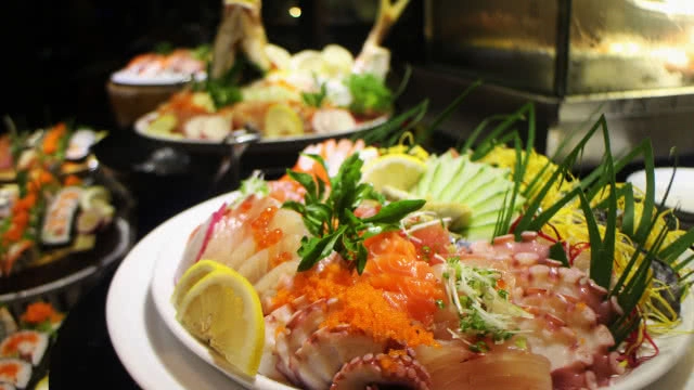 BBQ Seafood Buffet กินอิ่มแบบหรูหราได้ไม่เกินงบ @ห้องอาหาร  RADIUS Restaurant