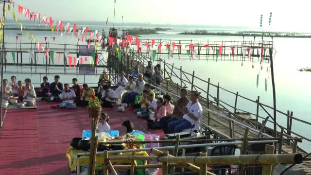 จุดเช็คอินแห่งใหม่ "กว๊านพะเยาขัวแตะบุญ" ท่าเรือโบราณส่งเสริมการท่องเที่ยว