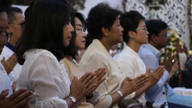 พิธีเชิญผ้าพระกฐินพระราชทานไปทอดถวายที่อินเดีย ชาวพุทธไทย-อินเดียร่วมงานกว่า 500 คน