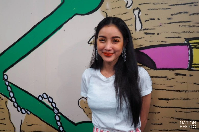 "แพท" เผยฝ่ายชายส่งดอกไม้วันครบรอบแต่งงานตลอด ย้ำยังไม่มีการเคลียร์กัน