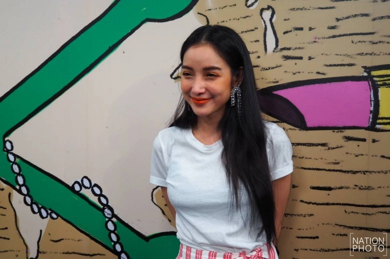 "แพท" เผยฝ่ายชายส่งดอกไม้วันครบรอบแต่งงานตลอด ย้ำยังไม่มีการเคลียร์กัน