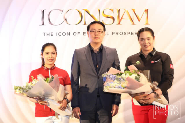 ไอคอนสยาม ต้อนรับ สองพี่น้อง "โปรเม-โปรโม"