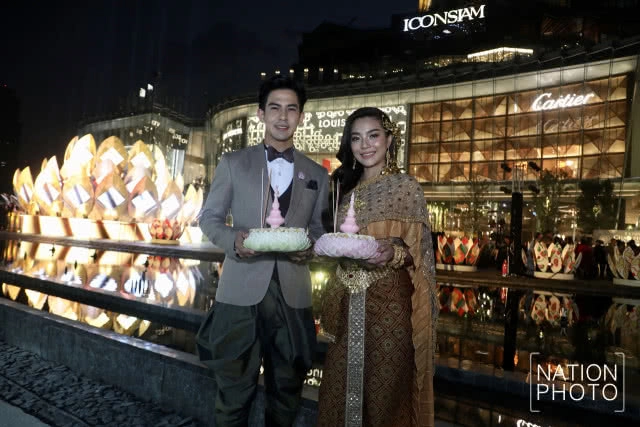 บรรยากาศงานลอยกระทง "ไอคอนสยาม "