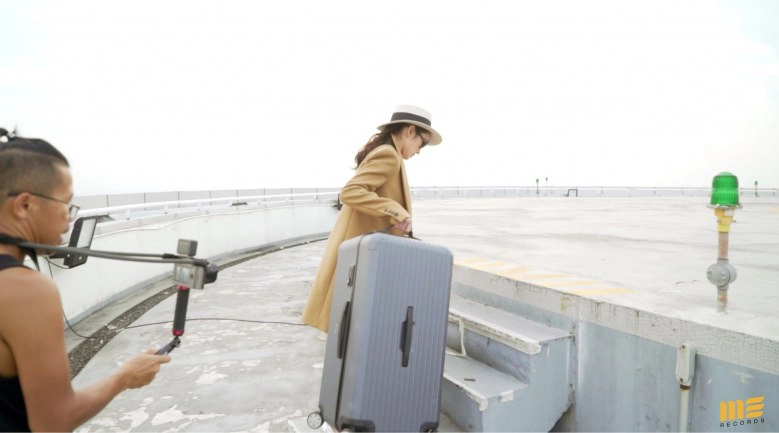 เอ็มวี "เจ็บน้อยที่สุด" สุดพีค "แอฟ" สื่อจนคนดูอิน