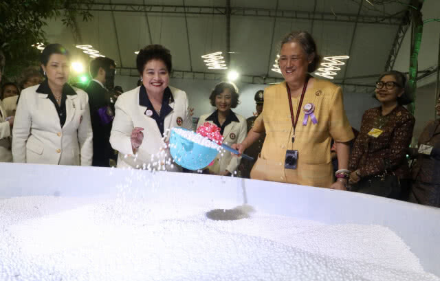 สมเด็จพระเทพฯ เสด็จฯ เปิดงานกาชาดประจำปี 2561