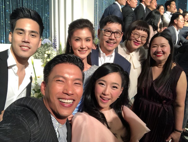 'ภัทร' ควง 'จุ้มจิ้ม' เข้าพิธีแต่งงานชื่นมื่น