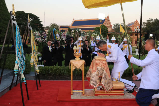 ในหลวง ร.10 ทรงบำเพ็ญพระราชกุศล เนื่องในวันคล้ายวันสวรรคต ร.6