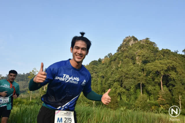 นักวิ่งนับพันแห่ร่วมงาน Trang Sport Series