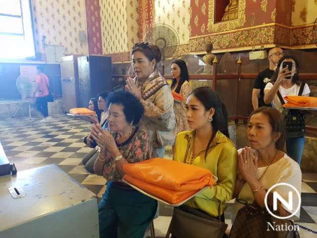 น้องแนทนำเงินทำขวัญจากเสี่ยตบหน้าบางส่วนไปทำบุญ และไม่ขอพูดถึงเรื่องที่ถูกตบหน้าอีก