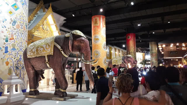 รีวิว ช้อป ชิม แช๊ะ ที่ห้างเปิดใหม่ #Iconsiam