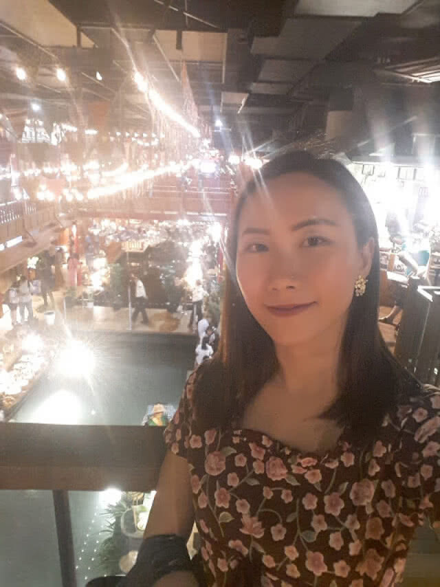 รีวิว ช้อป ชิม แช๊ะ ที่ห้างเปิดใหม่ #Iconsiam